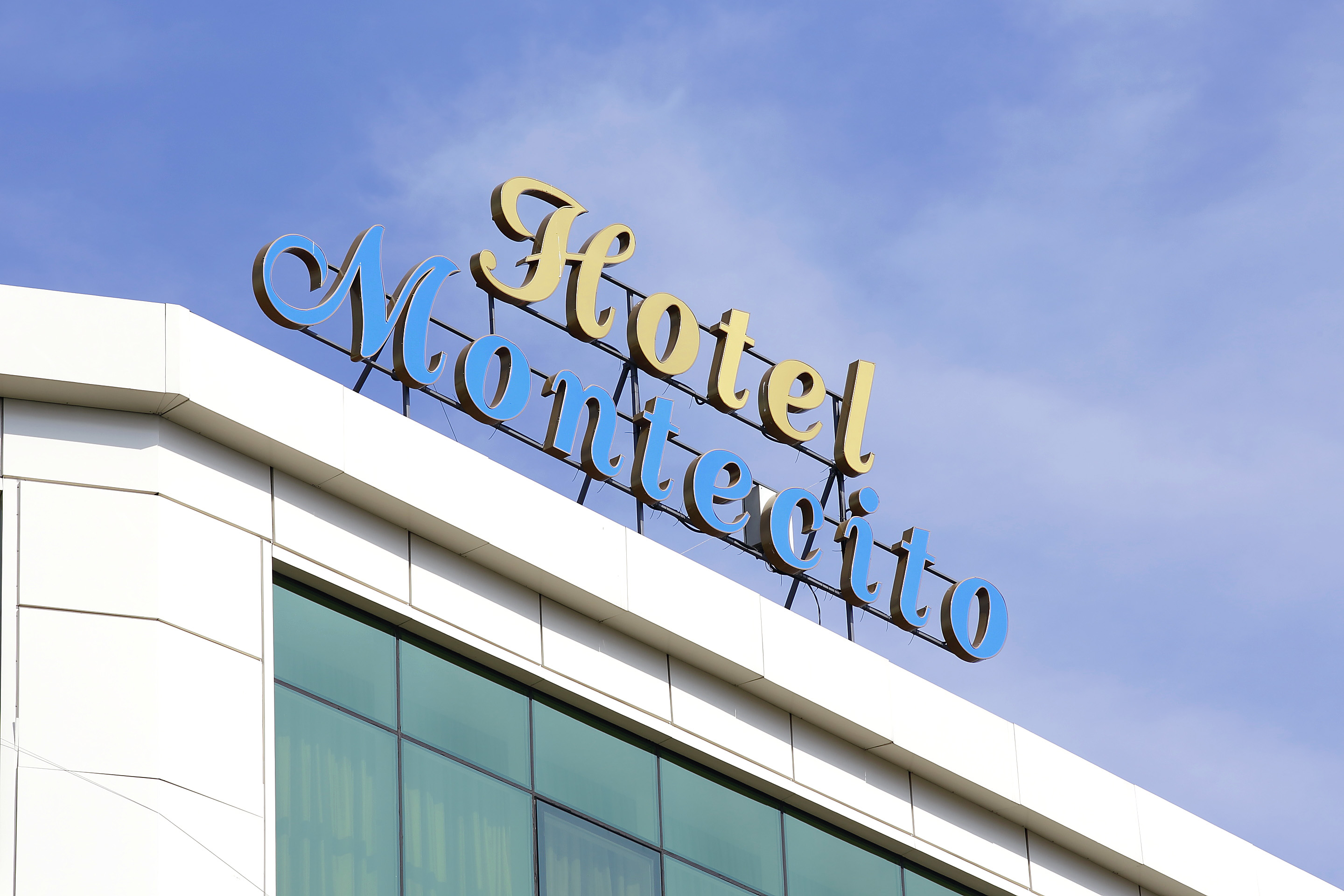 HOTEL COMPLEX MONTECITO